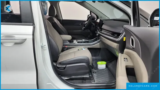 KIA CARNIVAL GASOLINE 9-SEATER PRESTIGE