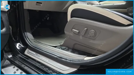 KIA CARNIVAL GASOLINE 9-SEATER HI LIMOUSINE (7-SEATER LIMOUSINE(SPECIAL VEHICLE)