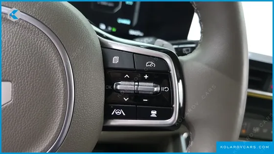 KIA CARNIVAL HEV 7-SEATER HI LIMOUSINE