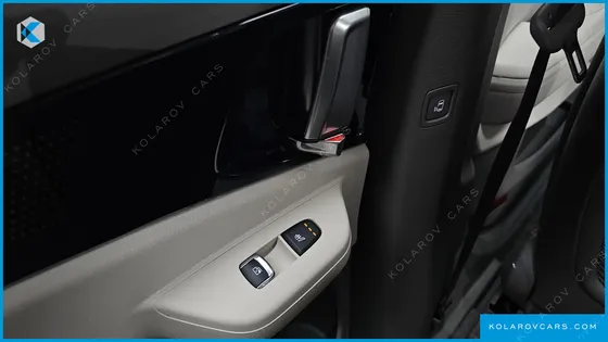 KIA CARNIVAL HEV 9SEATER SIGNATURE