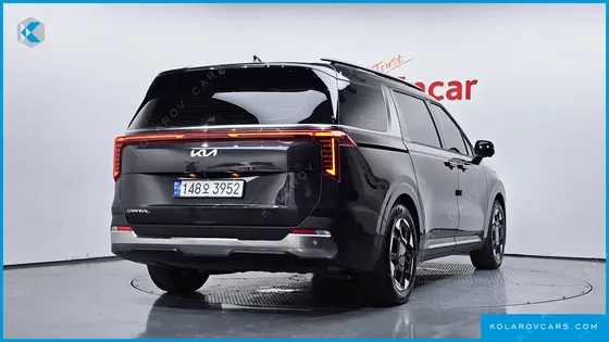 KIA CARNIVAL GASOLINE 9-SEATER SIGNATURE