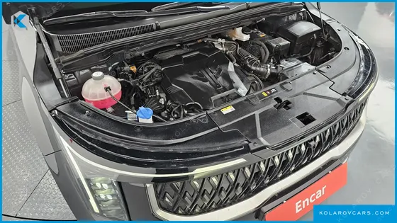 KIA CARNIVAL GASOLINE 9-SEATER SIGNATURE