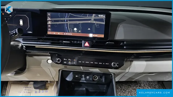 KIA CARNIVAL 7-SEATER SIGNATURE