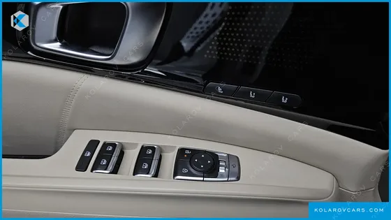 KIA CARNIVAL 7-SEATER SIGNATURE
