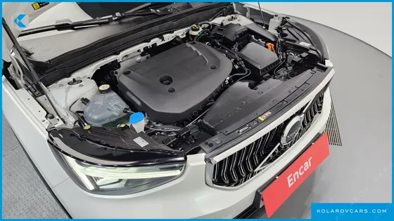 VOLVO XC40 B4 ULTIMATE BRIGHT