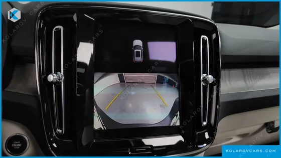 VOLVO XC40 B4 ULTIMATE BRIGHT