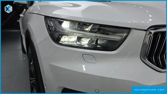 VOLVO XC40 B4 INSCRIPTION