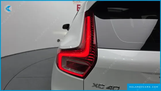 VOLVO XC40 B4 INSCRIPTION