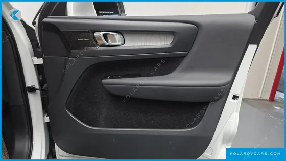 VOLVO XC40 B4 INSCRIPTION