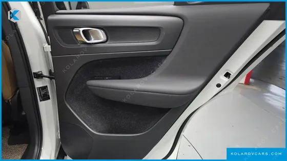 VOLVO XC40 B4 INSCRIPTION