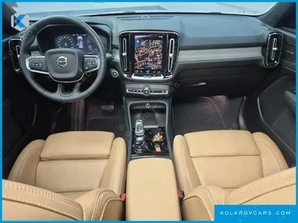 VOLVO XC40 B4 INSCRIPTION