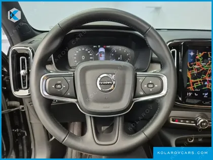 VOLVO XC40 B4 INSCRIPTION