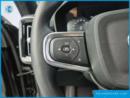 VOLVO XC40 B4 INSCRIPTION