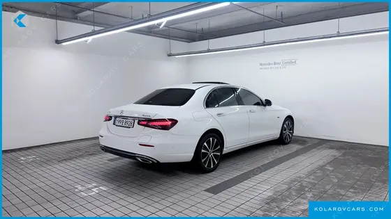MERCEDES E-CLASS E300E 4MATIC EXCLUSIVE