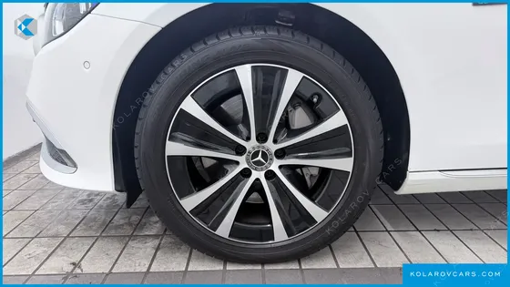 MERCEDES E-CLASS E300E 4MATIC EXCLUSIVE