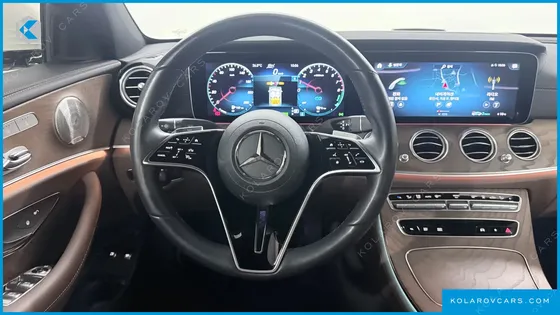 MERCEDES E-CLASS E300E 4MATIC EXCLUSIVE