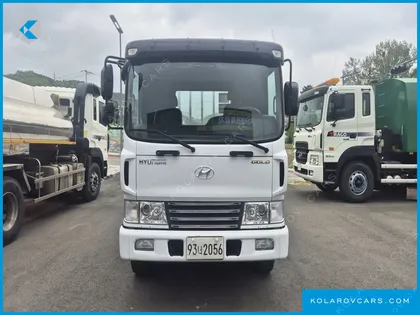 HYUNDAI MEGA TRUCK GOLD