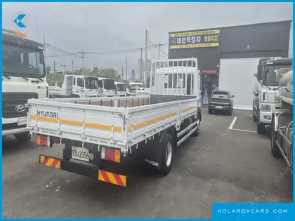 HYUNDAI MEGA TRUCK GOLD