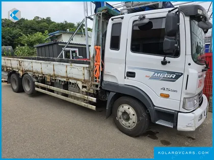 HYUNDAI MEGA TRUCK GOLD