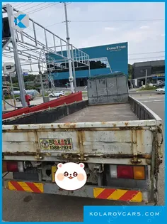 HYUNDAI MEGA TRUCK GOLD