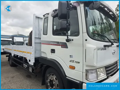 HYUNDAI MEGA TRUCK GOLD