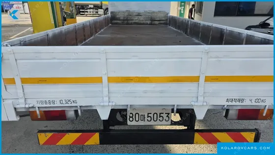 HYUNDAI MEGA TRUCK GOLD