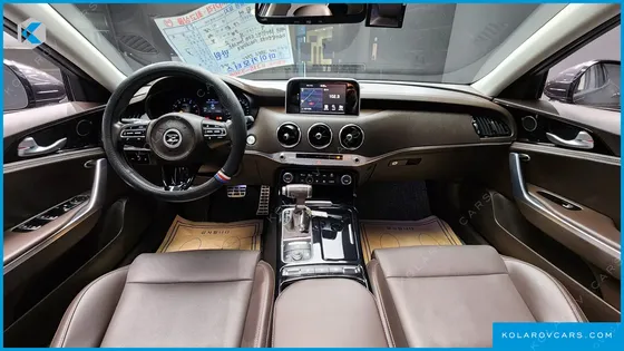 KIA STINGER 2.0 TURBO 2WD