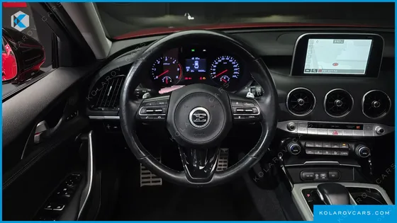 KIA STINGER 2.2 DIESEL AWD