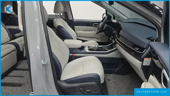 KIA CARNIVAL HEV 7SEATER GRAVITY