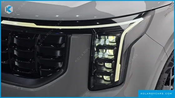 KIA CARNIVAL HEV 7SEATER GRAVITY