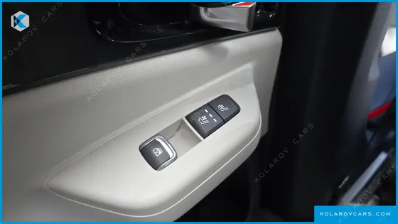 KIA CARNIVAL HEV 7SEATER GRAVITY