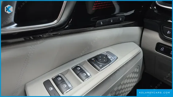KIA CARNIVAL HEV 7SEATER GRAVITY