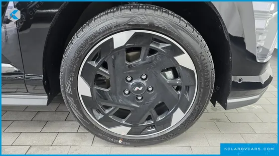 HYUNDAI KONA LONG RANGE