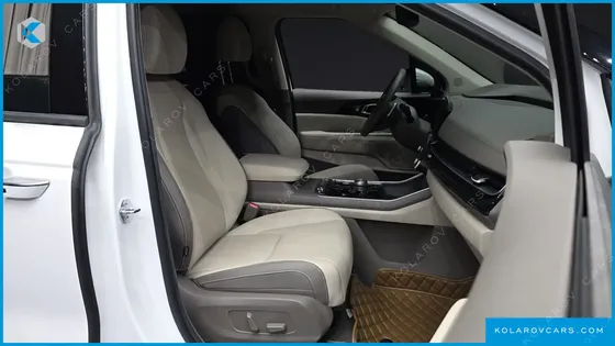 KIA CARNIVAL GASOLINE 7-SEATER HI LIMOUSINE