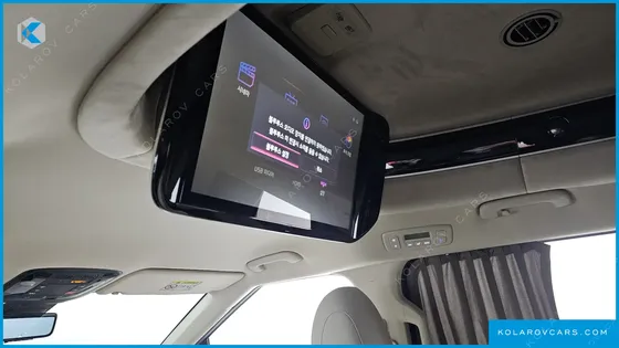 KIA CARNIVAL HEV 9-SEATER HI-LIMOUSINE