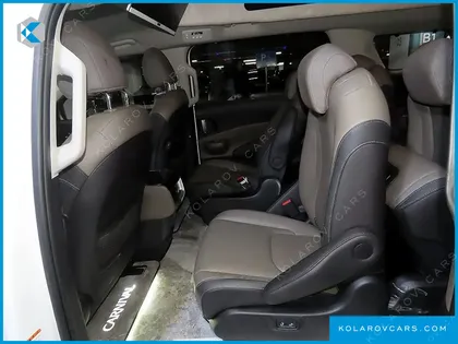 KIA CARNIVAL 9-SEATER HI LIMOUSINE (SPECIAL VEHICLE)