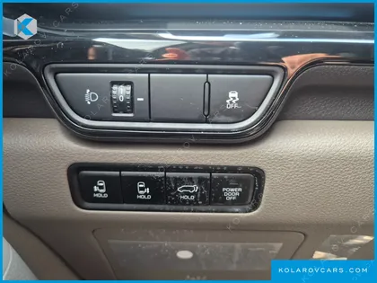 KIA CARNIVAL HEV 9SEATER GRAVITY