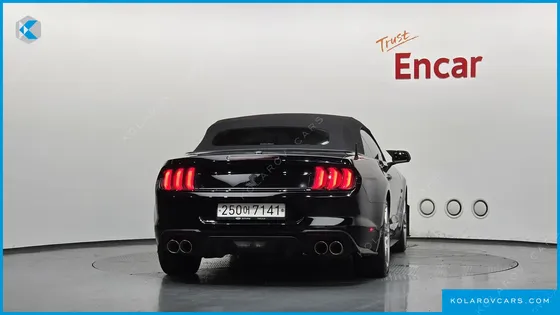 FORD MUSTANG GT CONVERTIBLE