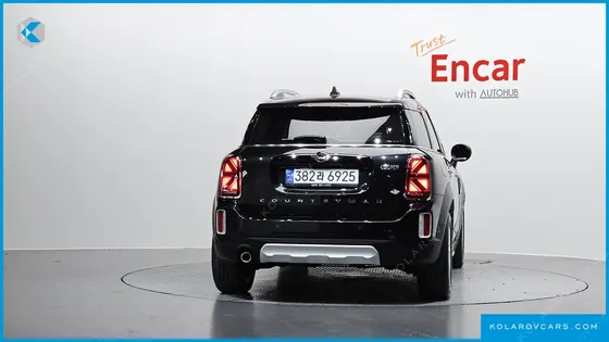 MINI COUNTRYMAN CLASSIC PLUS LAUNCH PACK