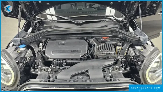 MINI COUNTRYMAN CLASSIC PLUS LAUNCH PACK