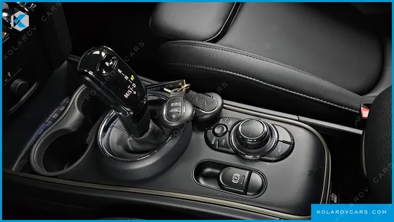 MINI COUNTRYMAN CLASSIC PLUS LAUNCH PACK