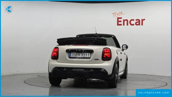 MINI COOPER CONVERTIBLE JCW