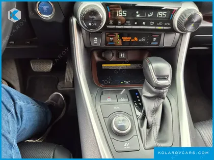 TOYOTA RAV4 2,5 4WD HYBRID LTD