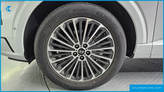 HYUNDAI PALISADE GASOLINE 2.5T 4WD 9-SEATER
