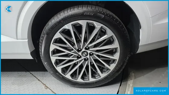 HYUNDAI PALISADE GASOLINE 2.5T 4WD 7-SEATER