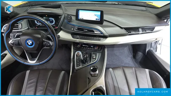 BMW I8 COUPE