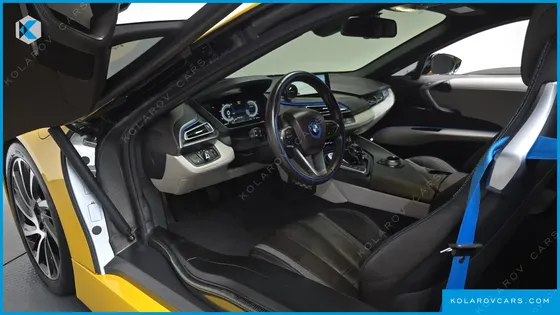 BMW I8 COUPE