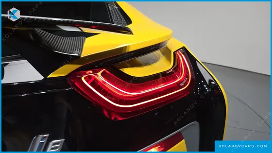 BMW I8 COUPE