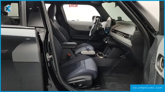 MINI COOPER 5 DOOR FAVOURED