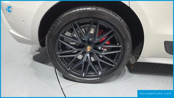 PORSCHE MACAN 2.9 GTS